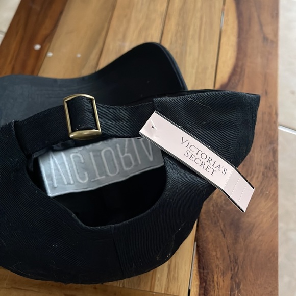 Victoria Sport Hat Adjustable Black One Victoria’s Secret - Picture 3 of 5